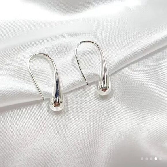 Silver Tone Water Drop Earrings #1373 (not S925) - Picture 1 of 6